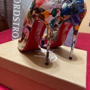 Christian Louboutin SO KATE patent trash pump